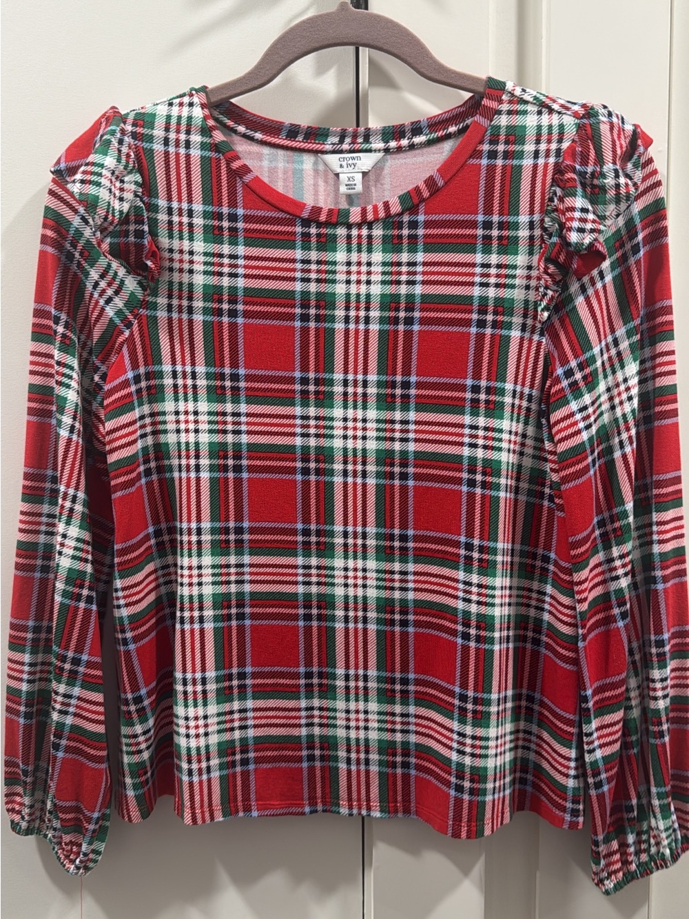 crown & ivy Red Plaid Puff-Sleeve Long Sleeve Tee